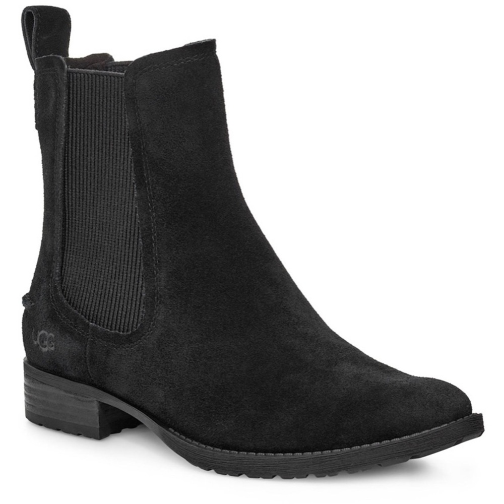 UGG Hillhurst II Chelsea boot **WORN ONCE INSIDE HOME**